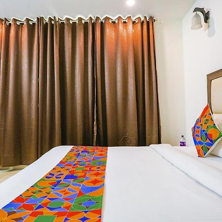 Fabhotel Jpm The Grand Bella - Nr Nehru Place Market Nova Deli Exterior foto