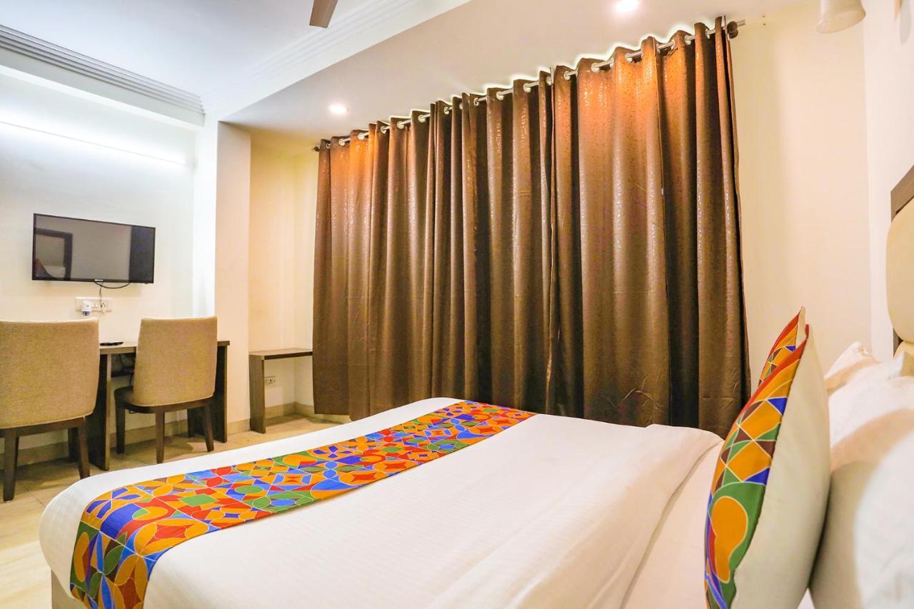 Fabhotel Jpm The Grand Bella - Nr Nehru Place Market Nova Deli Exterior foto