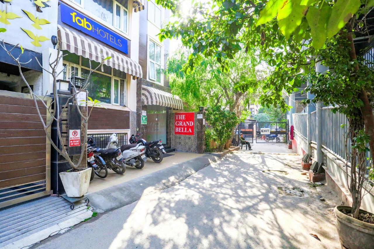 Fabhotel Jpm The Grand Bella - Nr Nehru Place Market Nova Deli Exterior foto