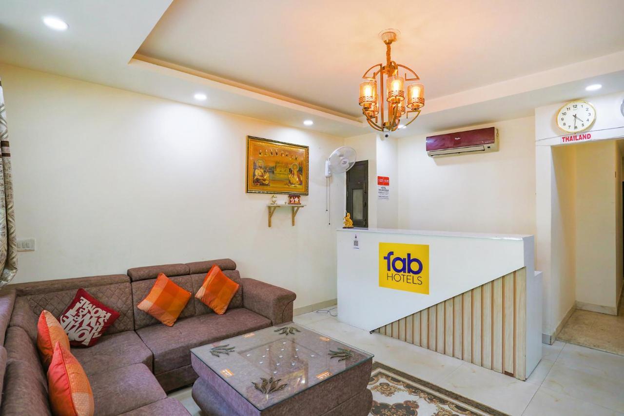 Fabhotel Jpm The Grand Bella - Nr Nehru Place Market Nova Deli Exterior foto